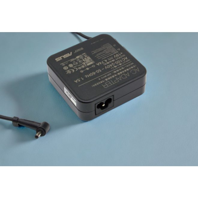 Asus 19V 4.74A 90W gyári új (4*1,35mm) töltő, ADP-90YD D