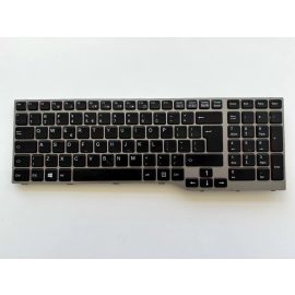   Fujitsu CELSIUS H730 használt szürke keretes fekete US angol billentyűzet