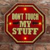 Dont Touch MY STUFF feliratos LED neon lámpa - falra akasztható dekor világítás retro fém tábla design-al, USB csatlakozóval, hangulatos és energiatakarékos kiegészítő otthonra vagy ajándékba