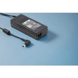   Fujitsu Amilo Pa3515 20V 4,5A 90W-os gyári új laptop töltő