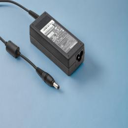 Toshiba L500 laptop töltő