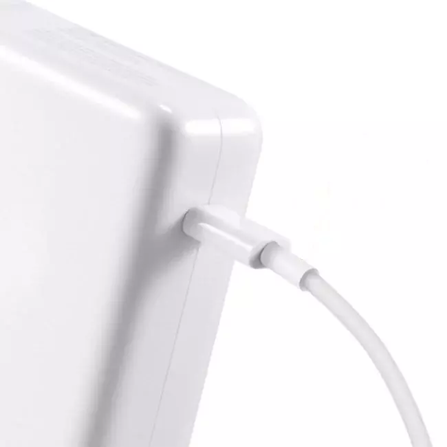 Apple MacBook Air és Pro 61W USB-C (Type-C) (20,3V 3A) helyettesítő új töltő, 2m USB-C kábellel (A1718)
