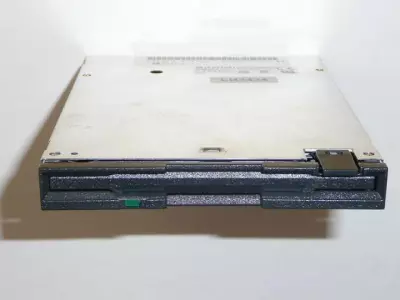 Acer Travelmate 505, 506, 507DX gyári új floppy meghajtó (Mitsumi D353F3)