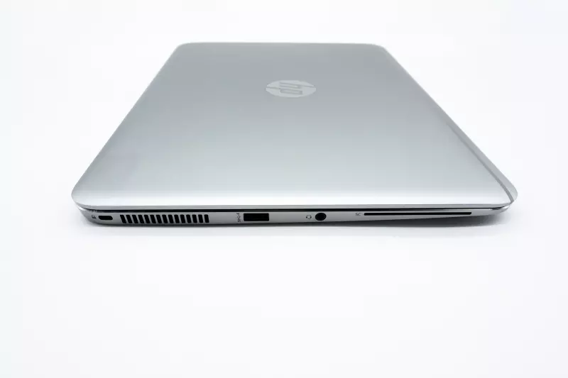 HP EliteBook Folio 1040 G3 | 14 colos Full HD kijelző | Intel Core i5-6300U | 8GB memória | 512GB SSD | Windows 10 PRO + 2 év garancia!