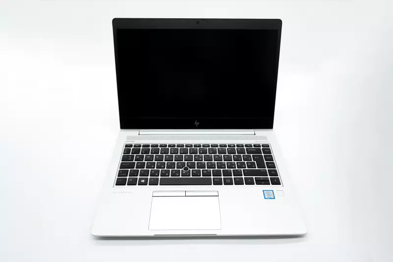 HP EliteBook 840 G5 | Intel Core i5-8250U | 8GB RAM | 256GB SSD |  14 colos Full HD kijelző | MAGYAR BILLENTYŰZET  | Windows 10 PRO + 2 év garancia!
