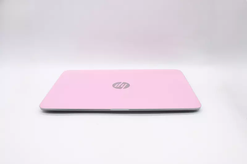 HP EliteBook Folio 1040 G3 | Barbie Pink | 14 colos Full HD kijelző | Intel Core i5-6200U | 8GB memória | 240GB SSD | Windows 10 PRO + 2 év garancia!
