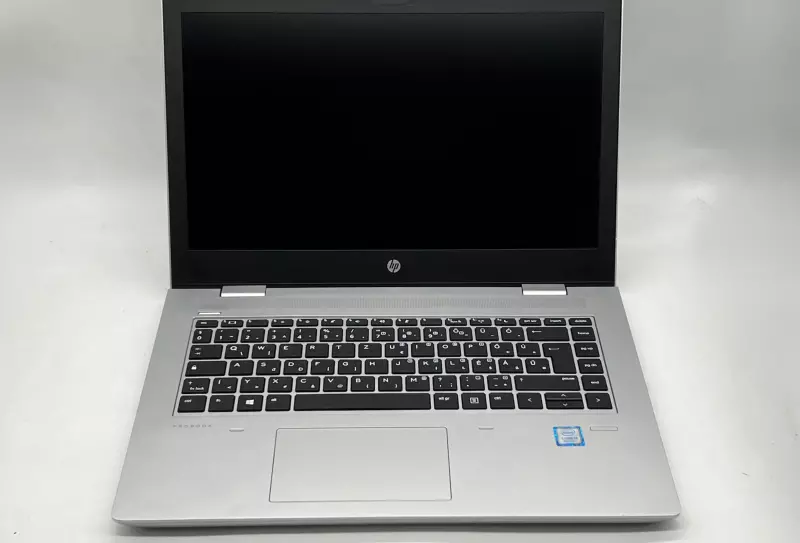 HP ProBook 640 G4 | 14 colos HD kijelző | Intel Core i5-8250U | 8 GB memória | 256 GB SSD | Windows 10 PRO +  2 év Garancia!