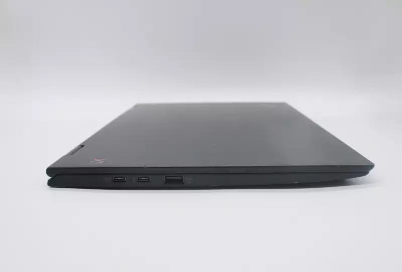 Lenovo ThinkPad X1 Yoga 3. generáció | 14 colos 2K QHD érintőképernyő | Intel Core i5-8250U | 8GB memória | 256GB SSD | MAGYAR BILLENTYŰZET | Windows 10 PRO + 2 év garancia!