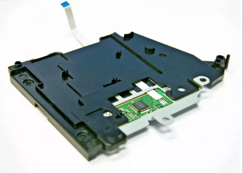 Toshiba Satellite A10, A15 használt Touchpad vezetékkel (G83C00025310)