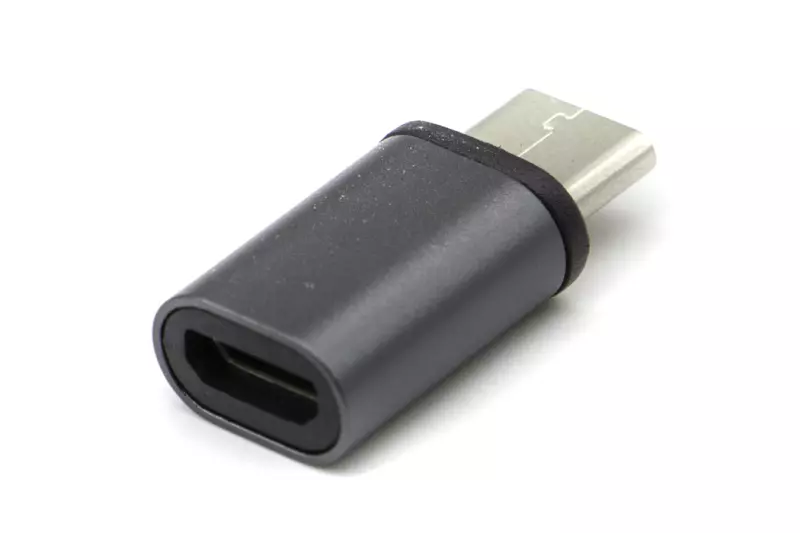 microUSB (anya) - USB C (Type-C) (apa) átalakító