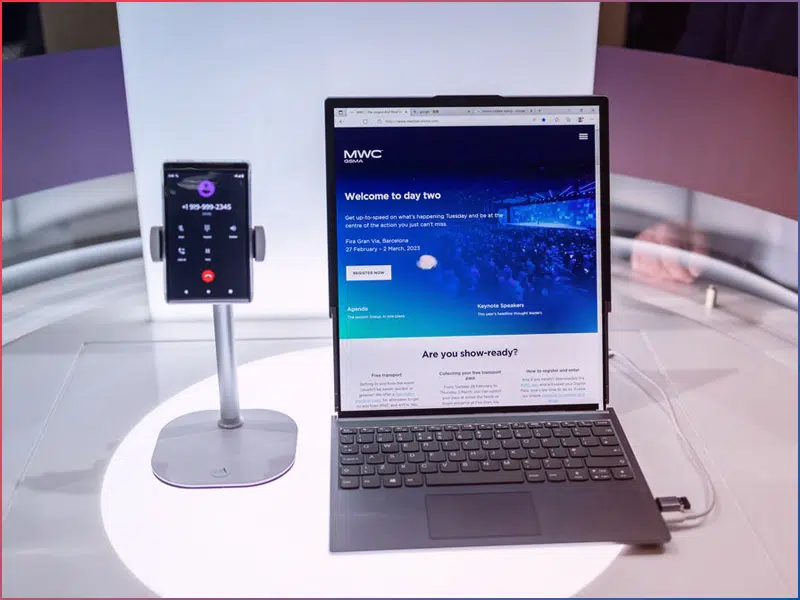 Lenovo Rollable okostelefon & Lenovo Rollable Laptop - nagy kijelzős módban