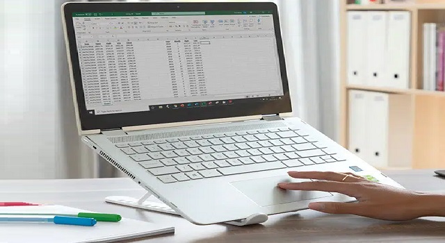 Laptop Állvány: A Kényelem és Hatékonyság Megtestesítője